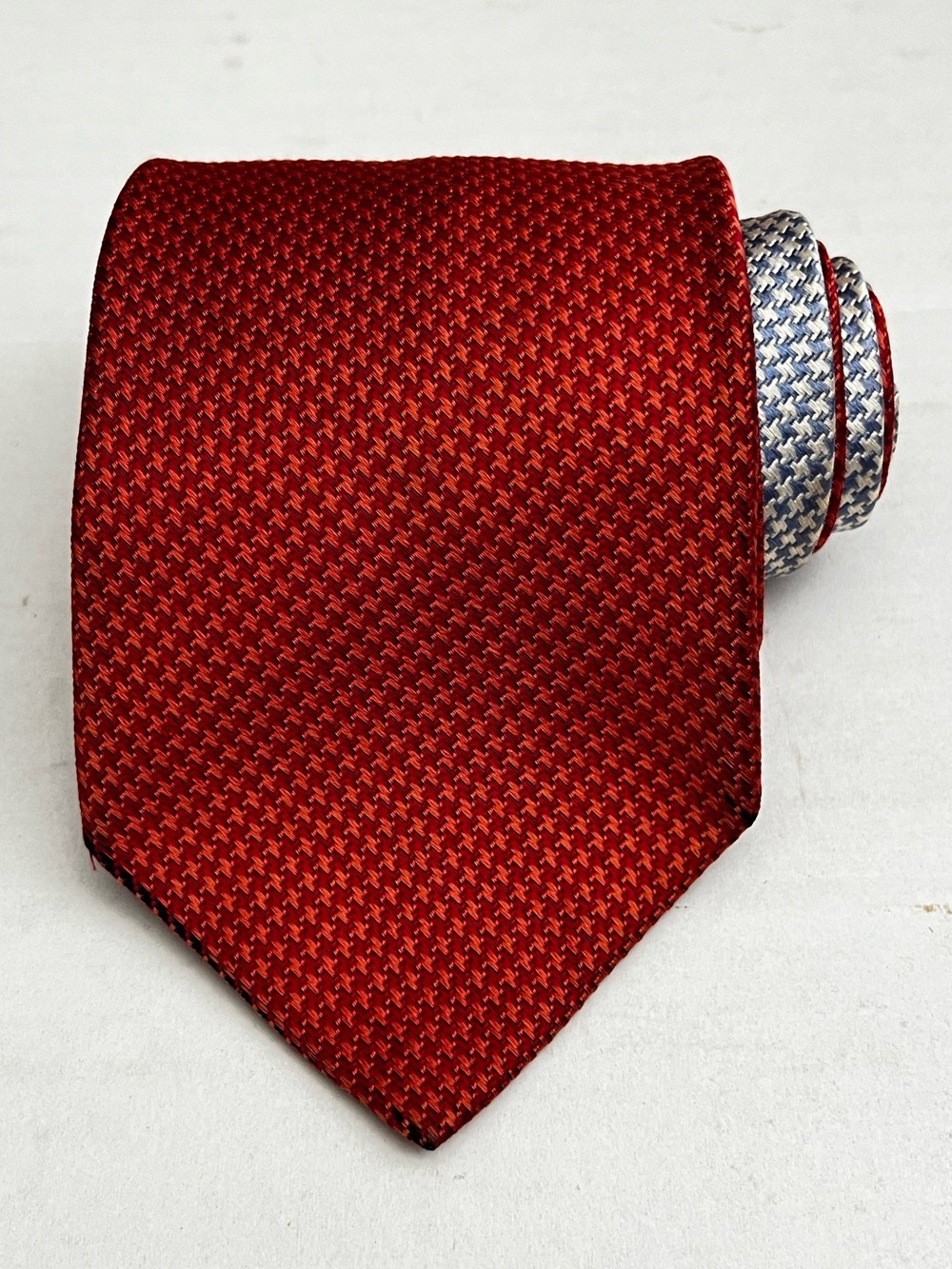 Tommy Hilfiger Mens 100% Silk Designer Tie Orange Blue Geometric Preppy Necktie‎